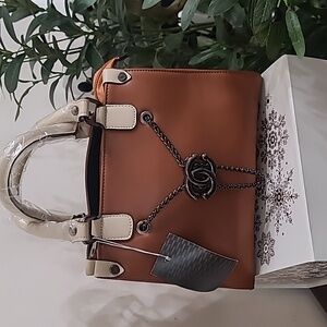HANDBAG CARAMEL COLOR